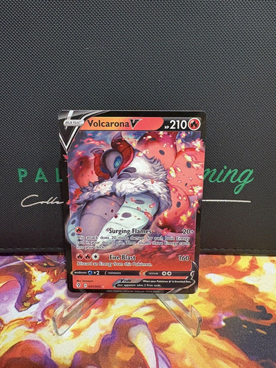 Pokémon TCG Volcarona V Evolving Skies 021/203 Holo Ultra Rare